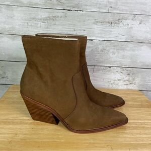 Dolce Vita ankle booties NWT